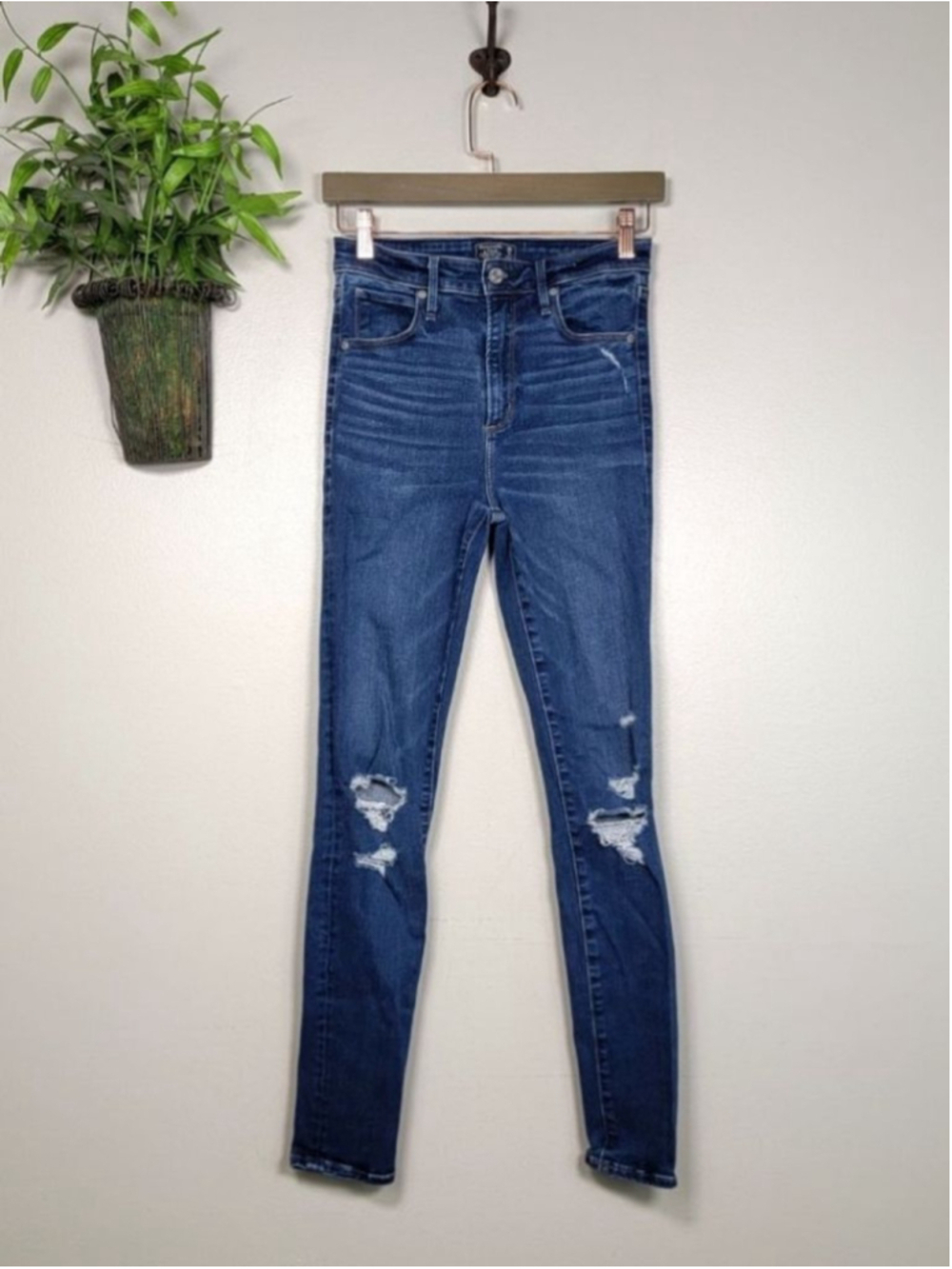 AF 2 Abercrombie & Fitch Simone High Rise Super Skinny Jeans Distressed Blue